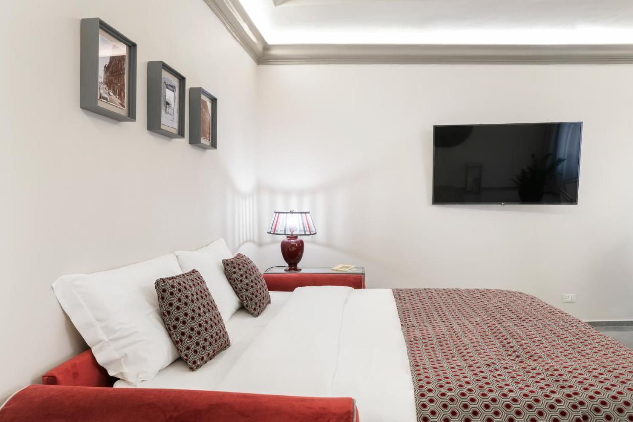 Bmga L Viapaola43 Palace Apartahotel *