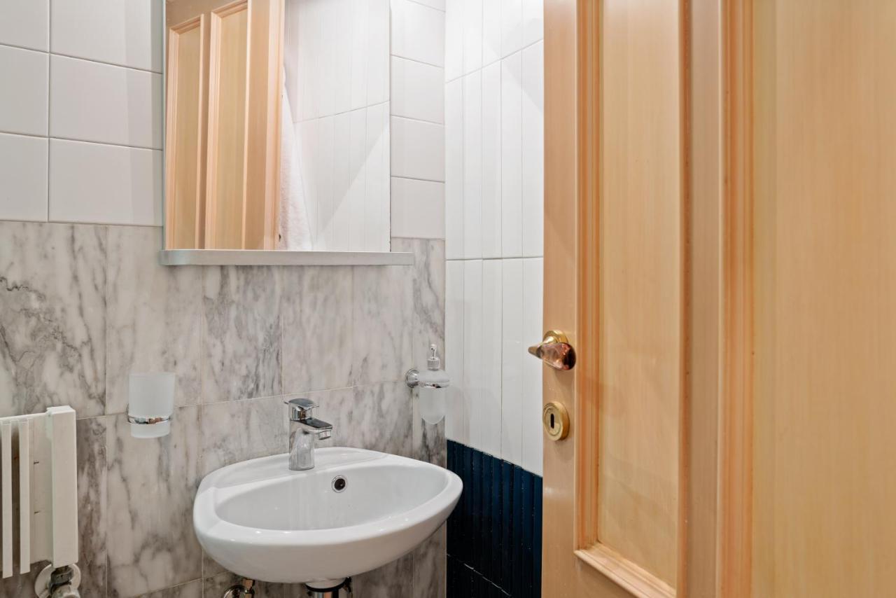 Aparthotel Bmga L Viapaola43 Palace Rome
